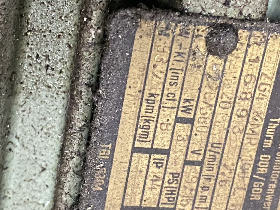 Masina de indoit profile cu rotire dupa matrita