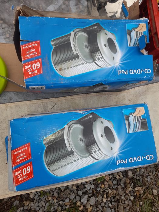 Suporți cd-uri  noi