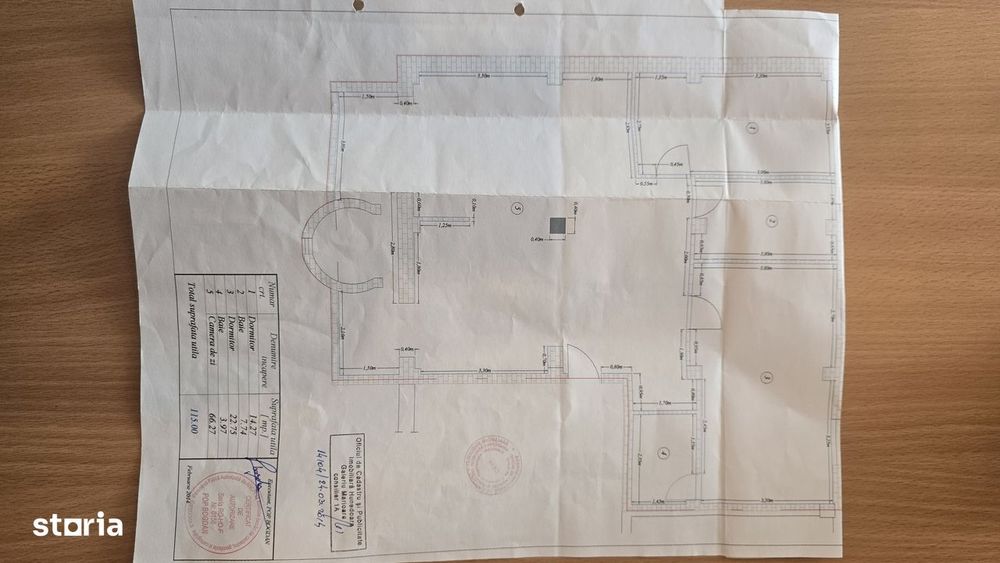 Vand apartament 3 camere decomandat Deva, Dorobanti, etaj 1, mobilat