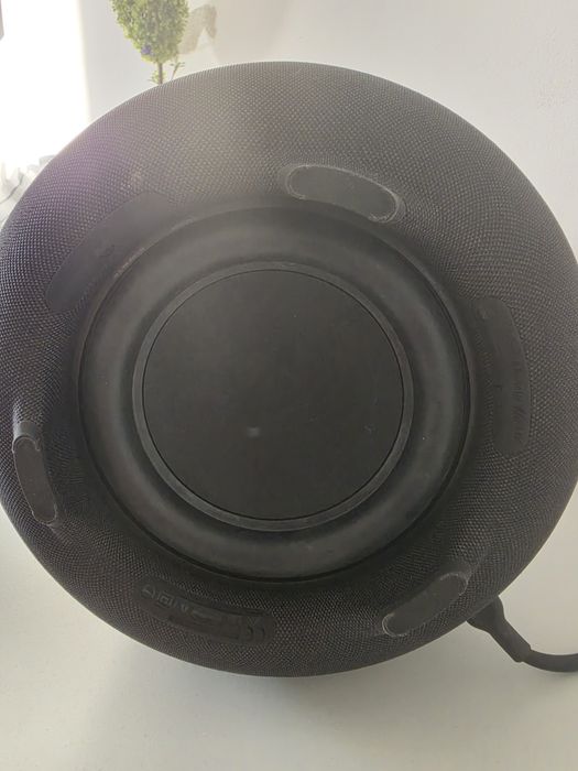 Boxa harman kardon aura 5