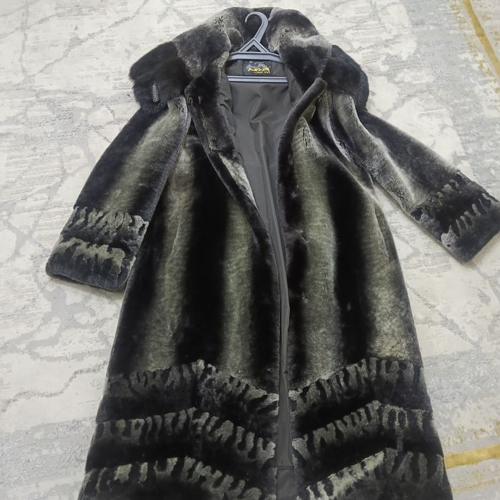 Продам шубу Мутон.