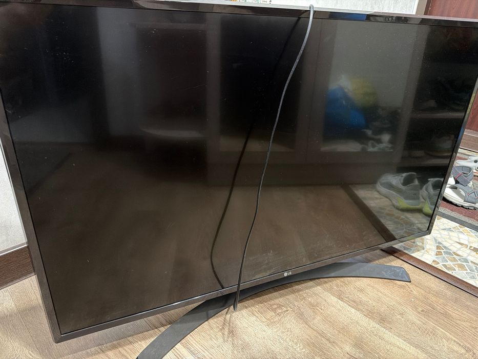 Телевизор LG на запчасти