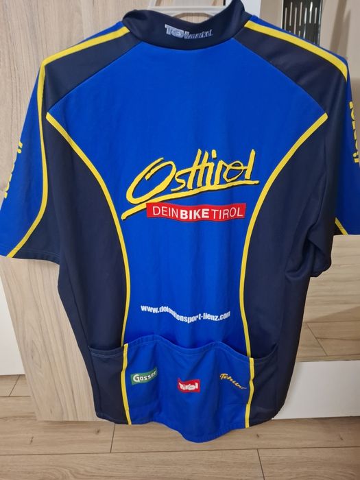 Vând tricouri ciclism diferite mărimi! 
Tricou ciclism pe șosea Replică Decathlon AG2R La Mondiale Team