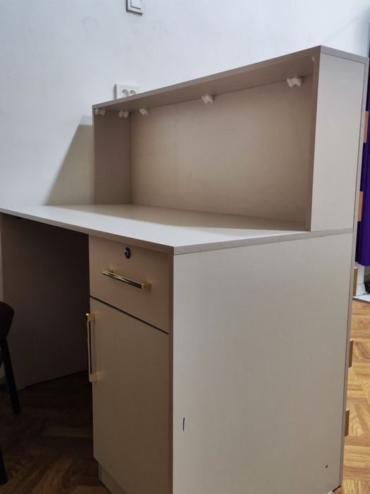 Ofice va do‘kon uchun Reception stol