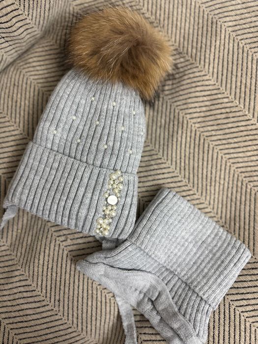 Шапка детская и шарф на девочку