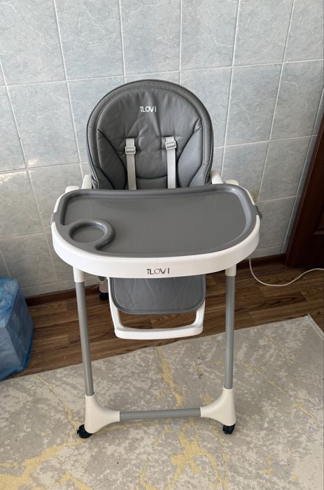 Продам стульчик для кормления Ilovi