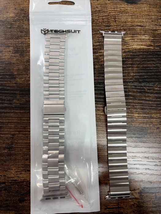 Bratari Apple Watch Noi (pentru ceasurile mici 38/40/41 mm)