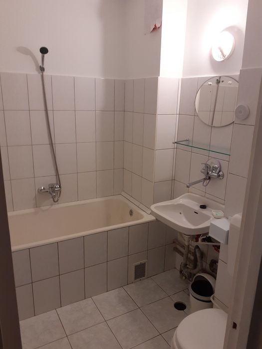 Închiriez apartament cu 1 camera