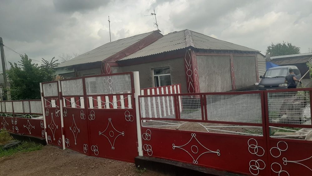 Продам 4х комнатный дом