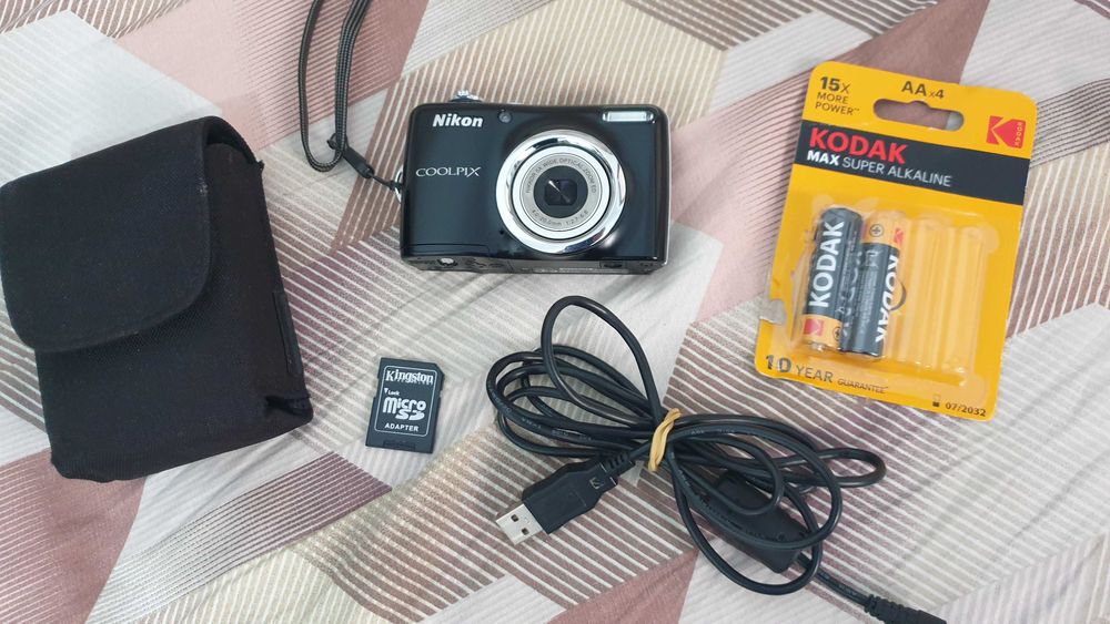 Nikon CoolPix L23    10.1 Мрх