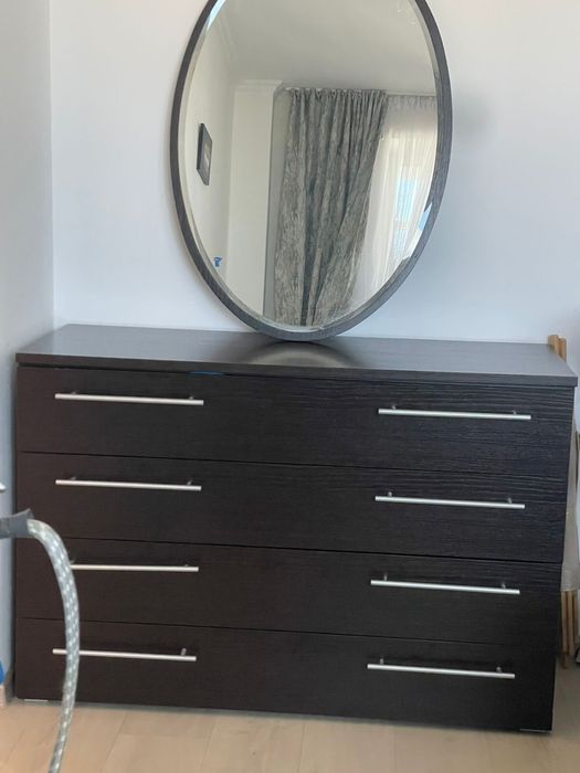 Комод с зеркалом