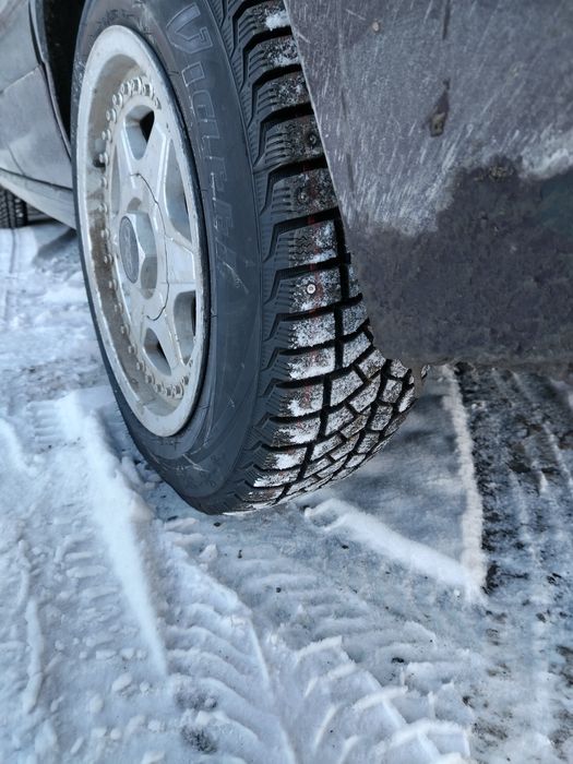 Продам Ауди 90 1.8