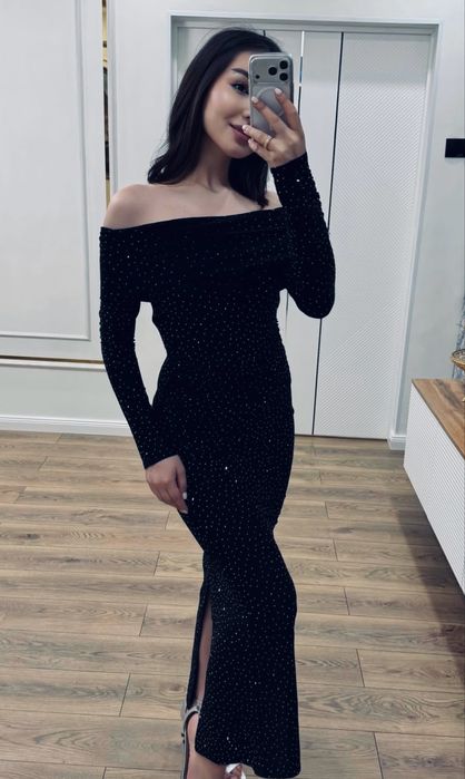 Вечернее платье одевала только 1раз