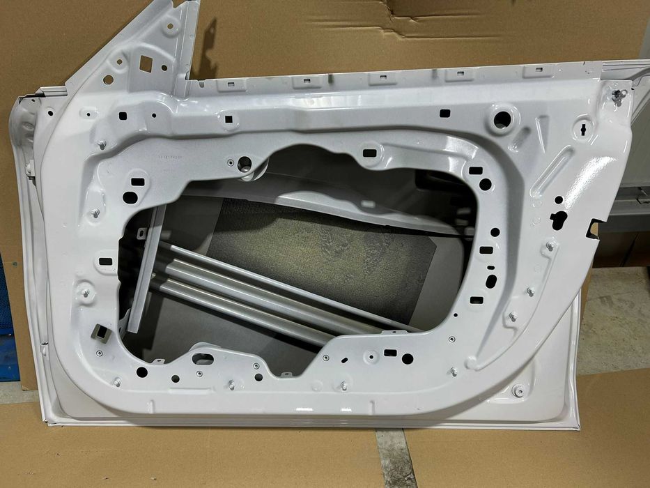 Usa dreapta fata BMW i4 Seria 4 G26