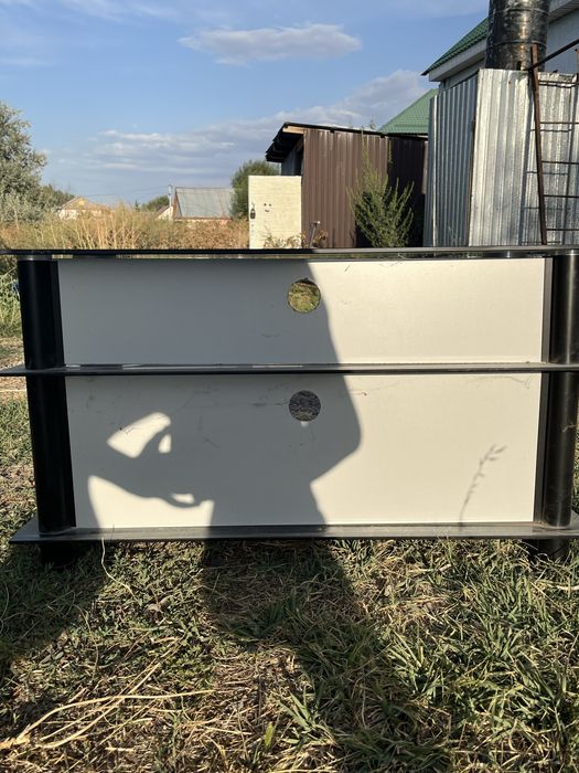 Потставка для телевизора