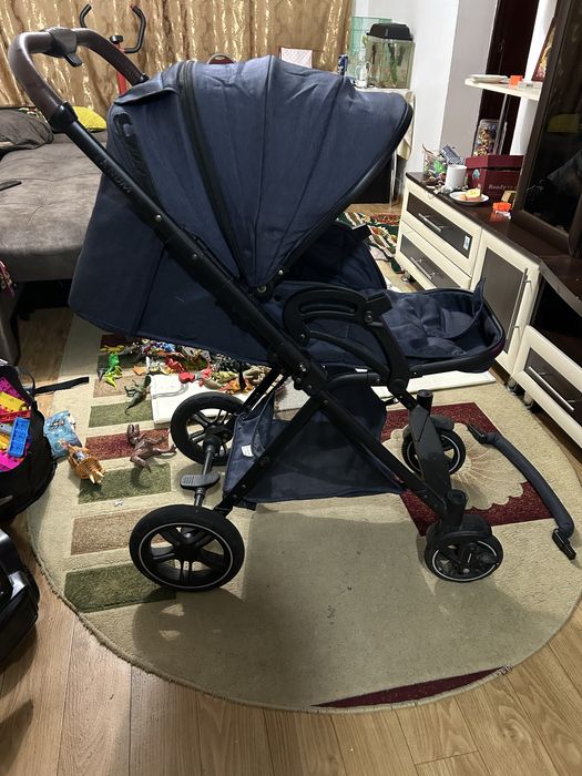 Продам коляску Teknum