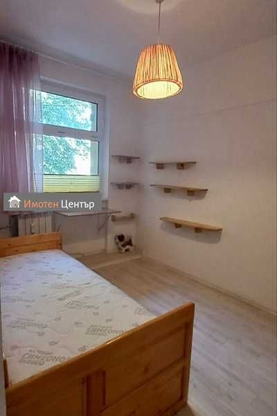 Продава се Тристаен апартамент в София, Света Троица - 57 кв.м за 2667 €/кв.м - Снимка #2