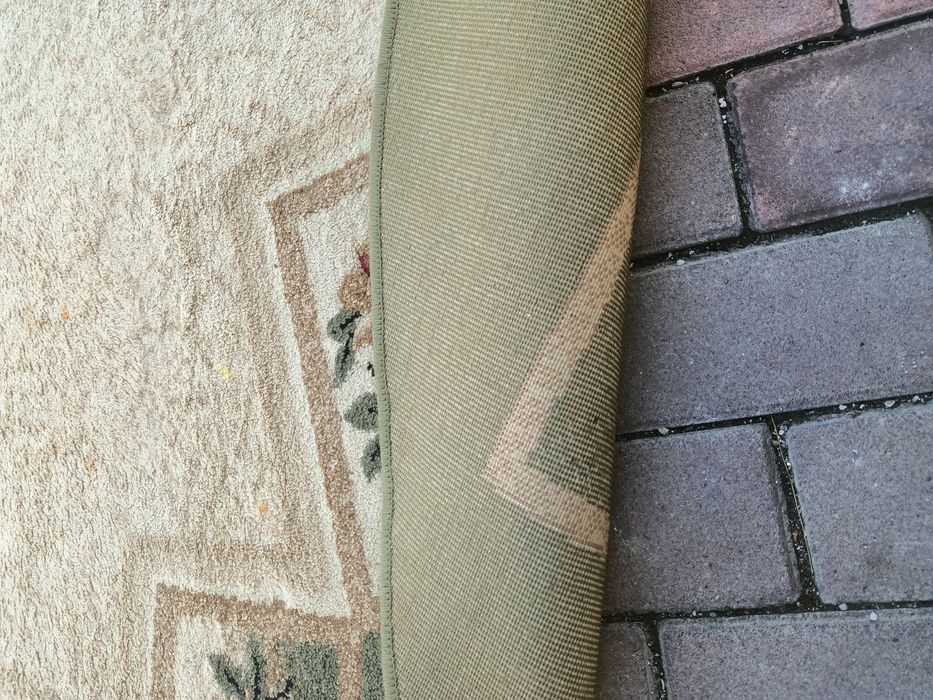 Продам ковёр б/у