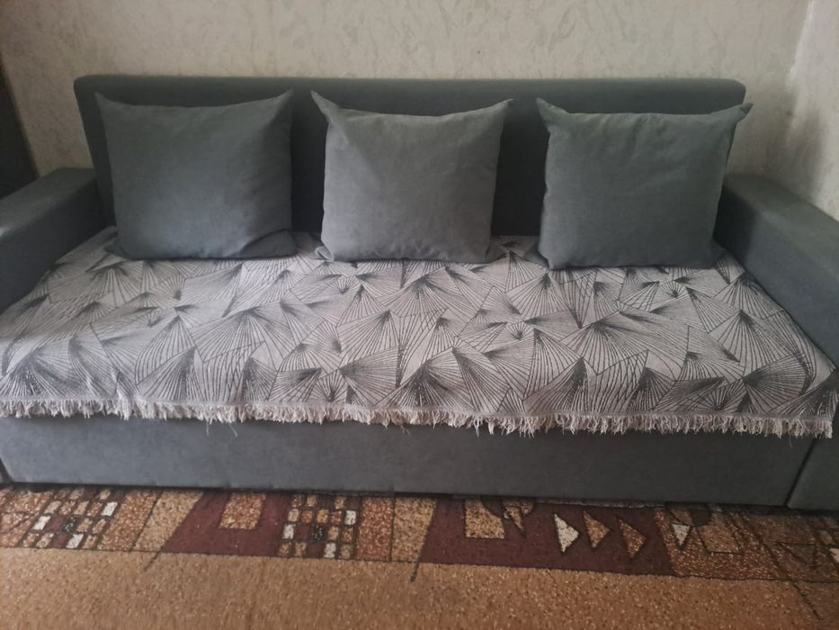 Продам диван б/у
