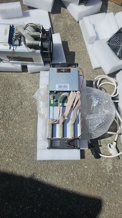 Асик майнер  S9+