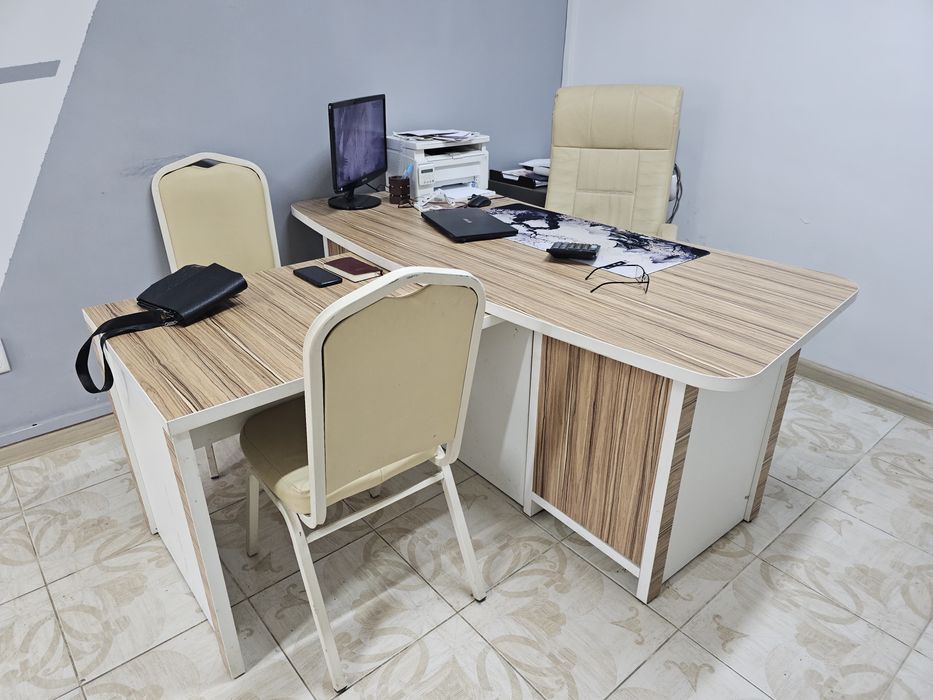 Продам офисный мебель