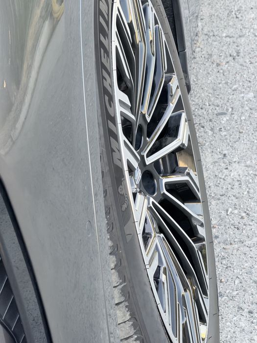 Voyah Free Plus AWD, 2025 г. — 8000 км пробега