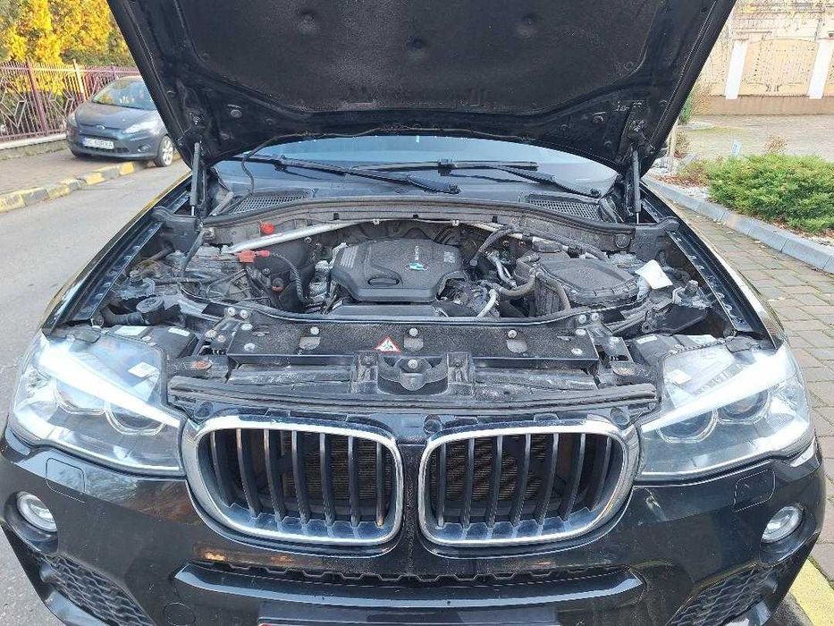 Proprietar BMW X4. 2.0, 190CP//M Pachet/ XDrive/Bixenon/Automata/Piele