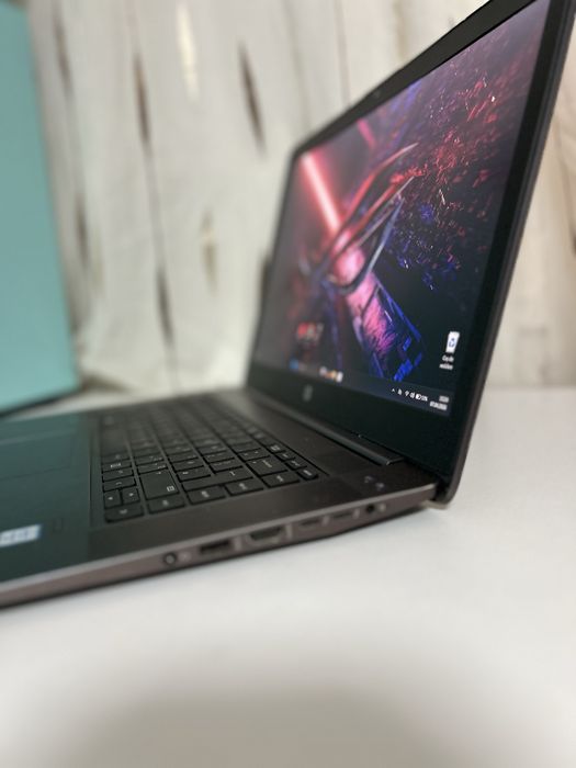 Laptop gaming/editare video procesor i7| nvidia quadro 4gb| 16gb ram