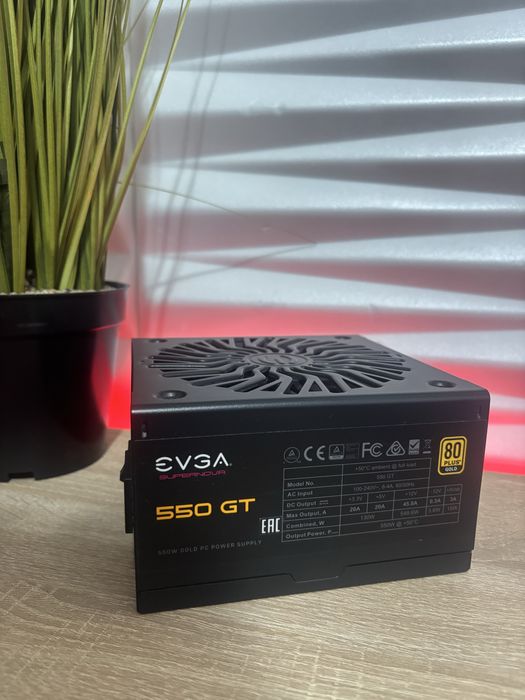 Панорамен геймърски компютър Ryzen 5500/RTX3060Ti/16 Ram/500 ssd/550W Gold