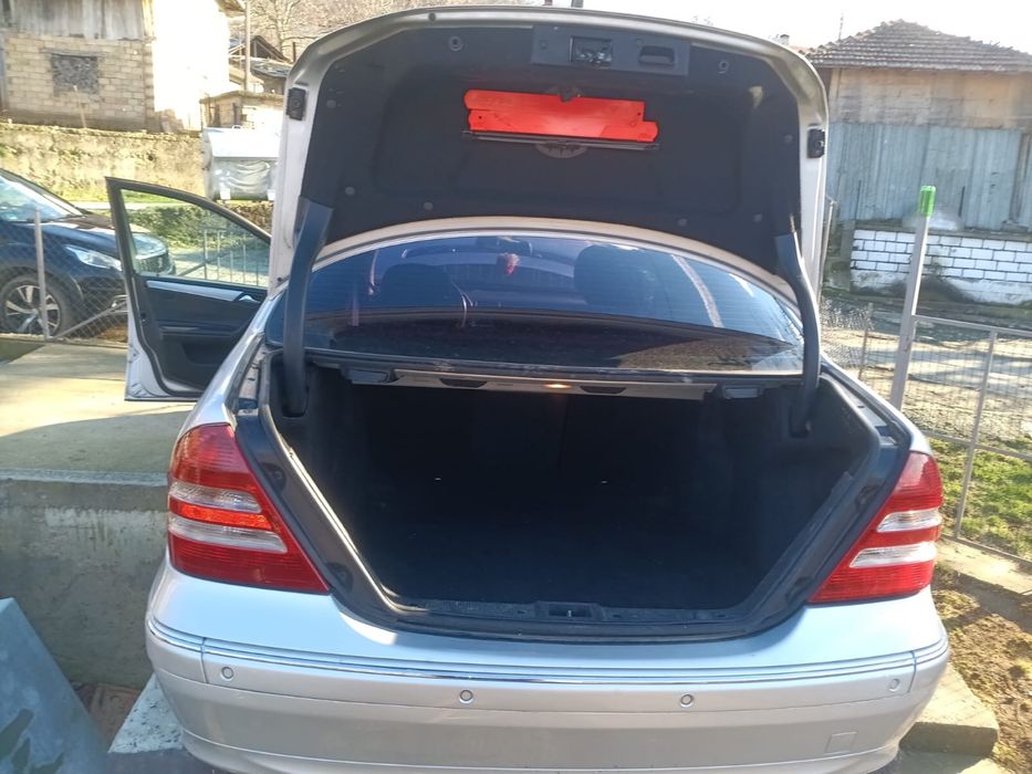 Mercedes-Benz W203 C320 CDI  224 к.с. 2006 г. Авангард на части