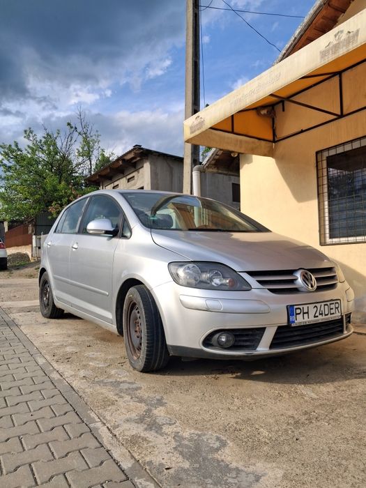 Vând vw golf 5 înmatriculat