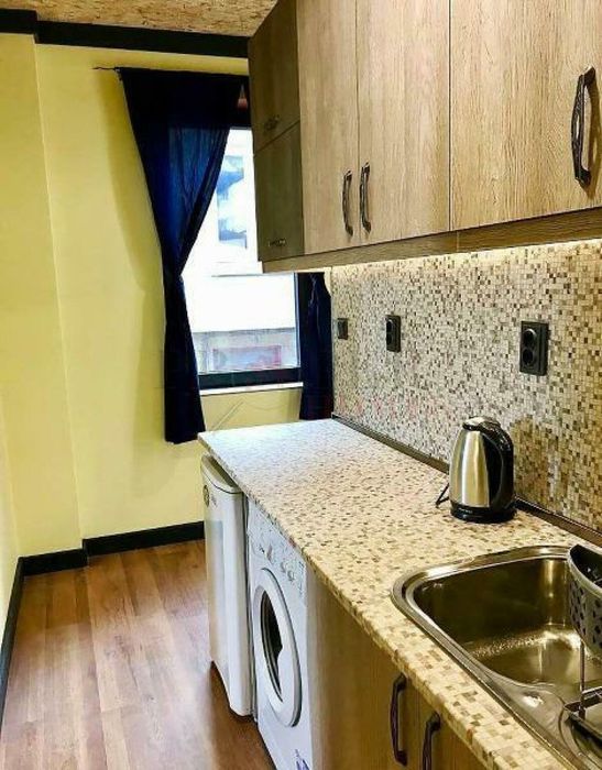 Дава се под наем Едностаен апартамент в Велико Търново, Център - 40 кв.м за 239.7 € - Снимка #1