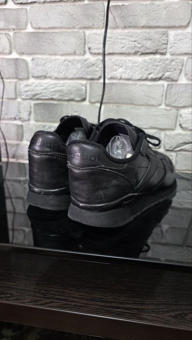 Оригинальные кроссы Reebok