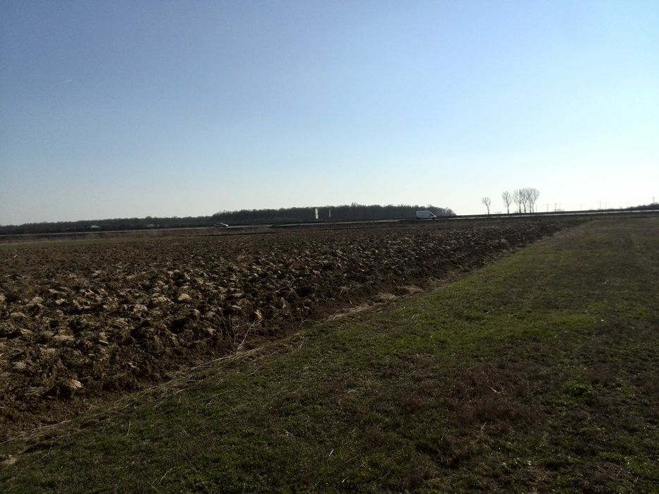 Teren 8000mp A1 km67 pasarela Exit -GAESTI-  8000mp