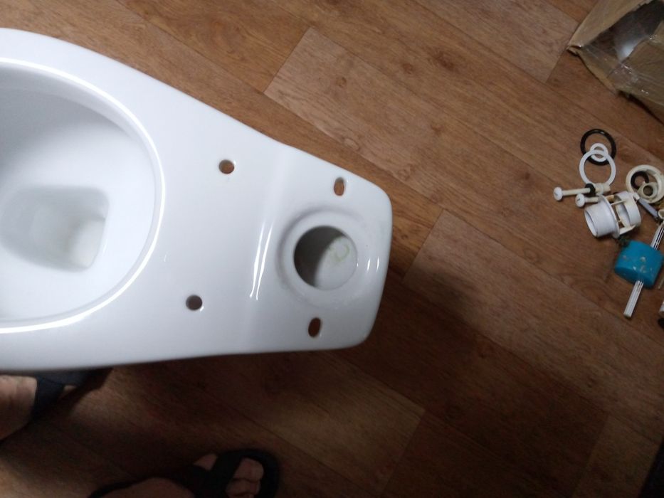 Унитаз с бачком б/у