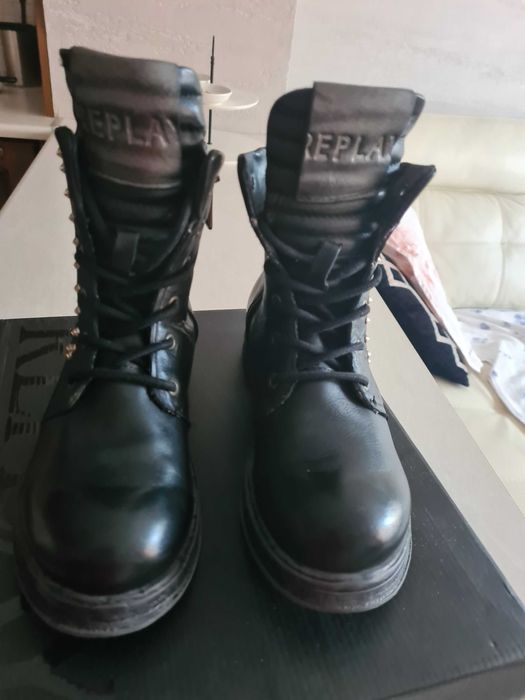 Replay - естествена кожа