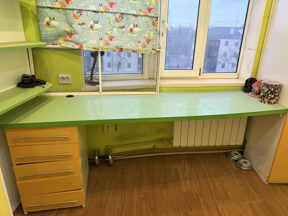 СРОЧНО! Мебель в детскую комнату.