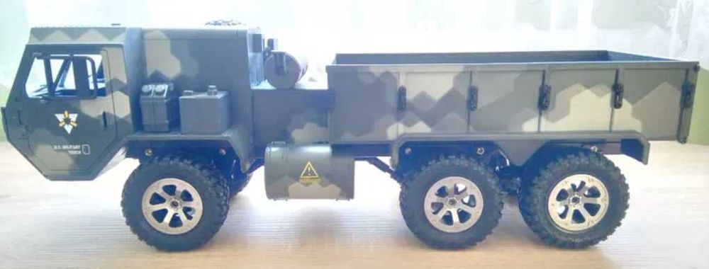 Радиоуправляем камион