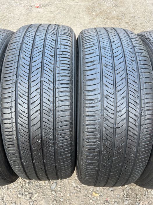 Продам резину комплект 215/55/17