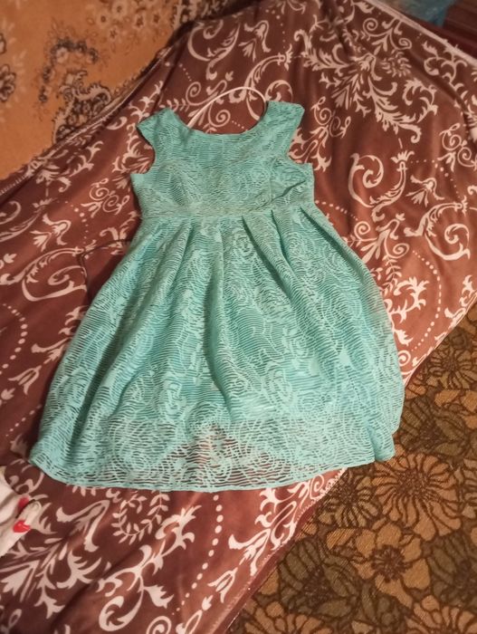 Платье БУ в отличном состоянии