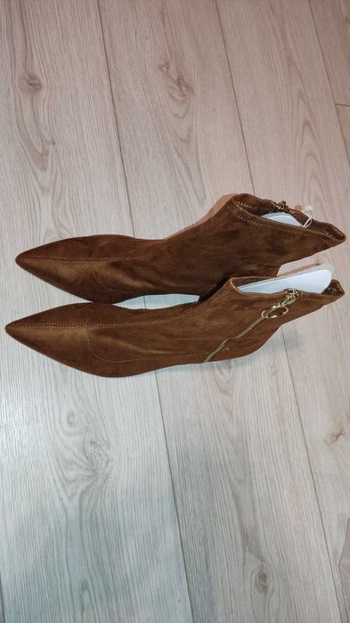 Елегантни маркови дамски кожени боти, Stradivarius, номер 41