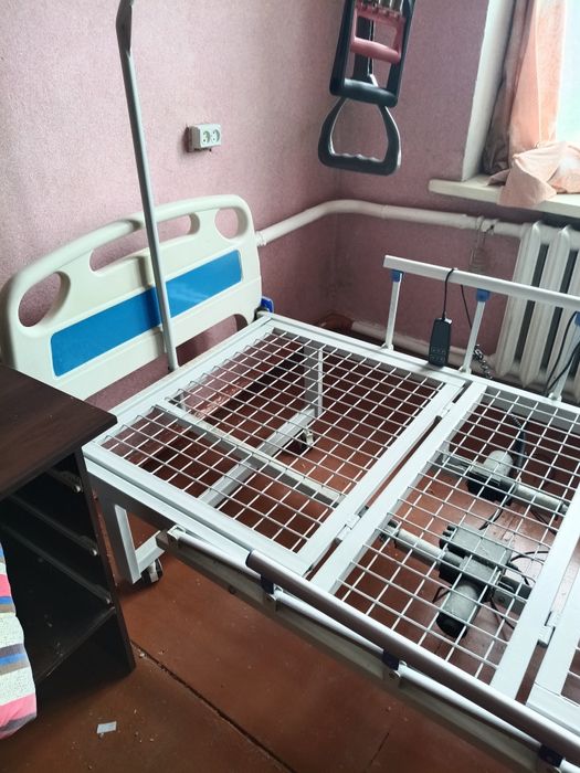 Продам кровать электрическую инв.