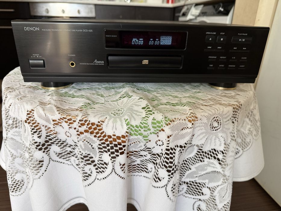 Denon DCD-425 CD player