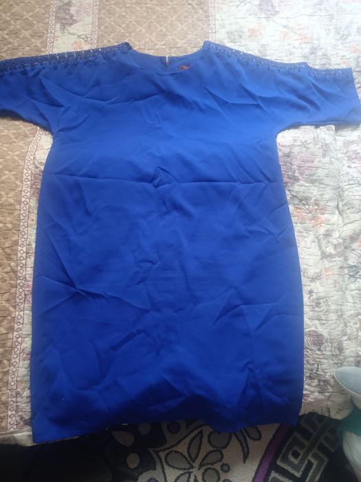 Продам платья срочно