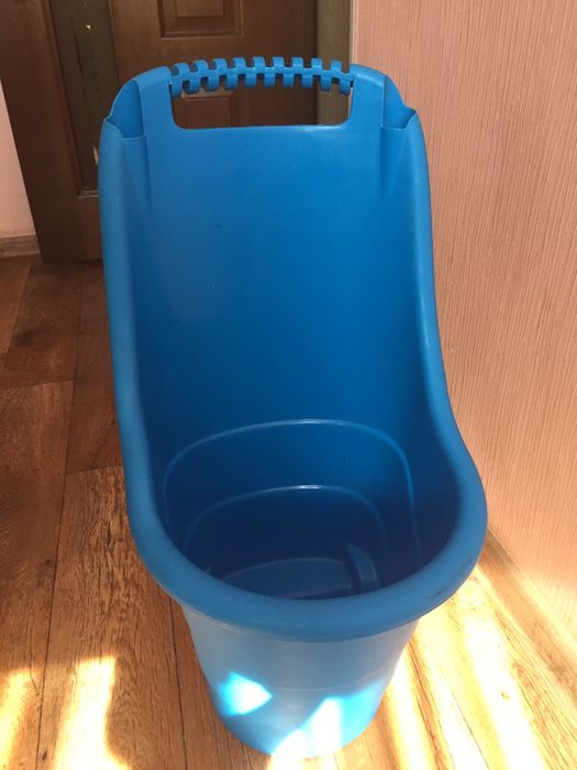 Продам корзину каталку