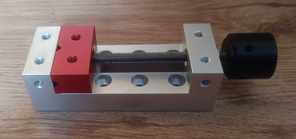 Masa frezare cu menghina  /Proxxon /Dremel / Dewalt / Makita  NOUĂ  !