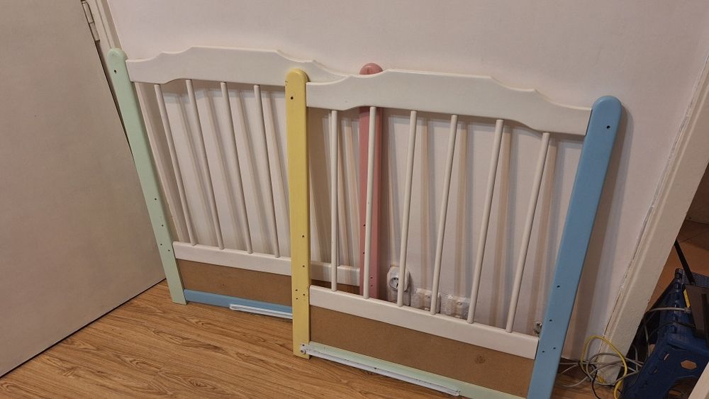 Бебшко легло - На части