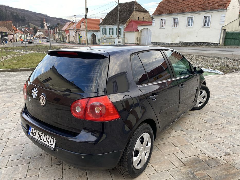 Vw Golf 5 1.6 16v 2007 Euro 4 Unic Proprietar în acte 2450€ usor neg