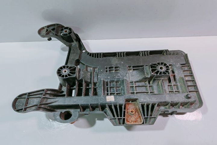 Suport  baterie 1K0915333B Seat Leon a 2-a generatie 1P seria