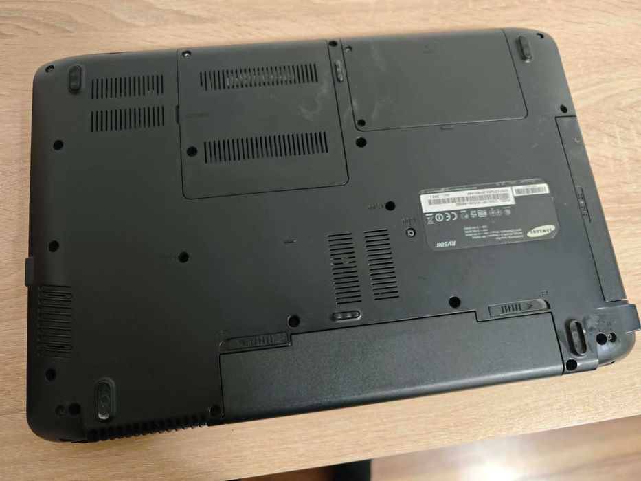 Лаптоп Samsung RV508